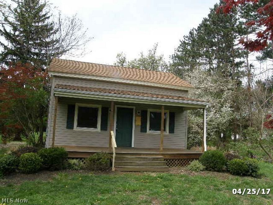 Handyman's dream: 3 bedroom bungalow on nearly 2 1/2 acres on desirable road in Madison.  Let's see: Windows? Check. Doors? Check.  New Kitchen? Check.  New Bathroom? Check.  Drywall? Check.  Paint? Check.  These are just some of the things you will need when you make this house your own so be ready for some sweat equity but, you will have your dream acreage and locale at pennies on the dollar!  What? You didn't think you were getting the Taj Mahal at his price did you?
This is a Freddie Mac/ HomeSteps property being sold as is. This property is eligible under the Freddie Mac Fist Look Initiative through 5/29/2017. Any repairs if necessary are the responsibility of the Buyer.
