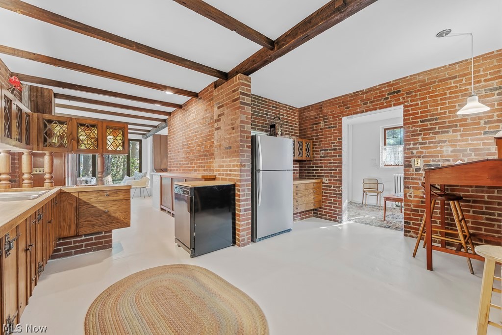 Kenilworth Manor - Residential