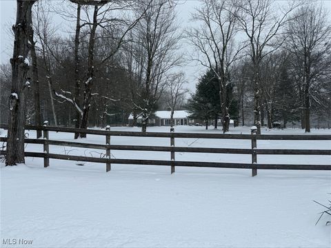 Tiny photo for 2655 Tibbetts Wick Road, Hubbard, OH 44425 (MLS # 5179228)