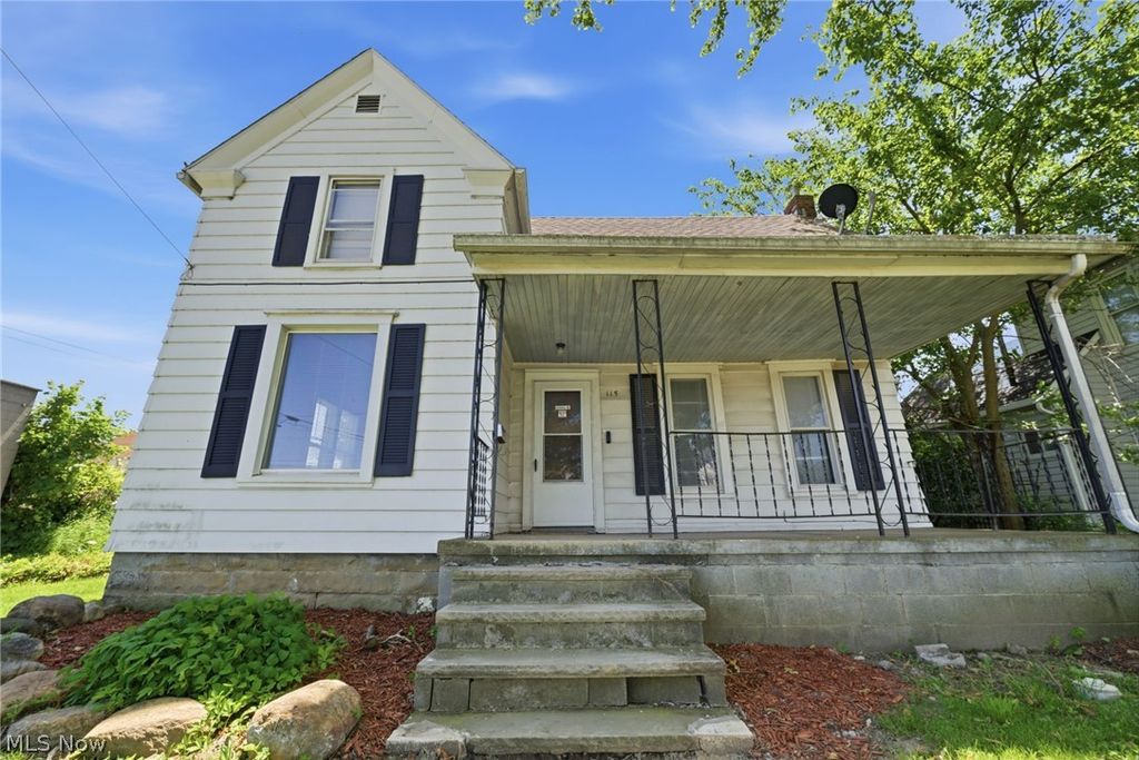 Photo of 115 W 30th Street, Lorain, OH 44055 (MLS # 5203566)