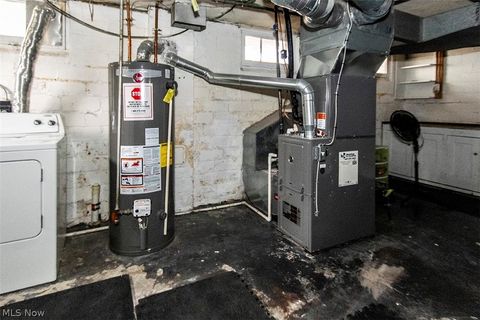 Tiny photo for 1580 Chesterland Avenue, Lakewood, OH 44107 (MLS # 5187861)