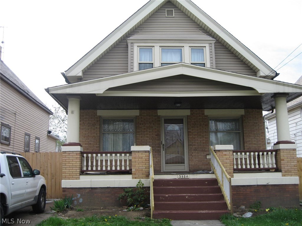 August Hands - Residential