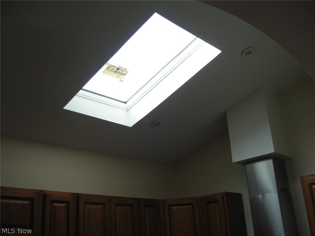 August Hands - Residential