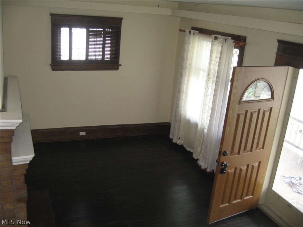 August Hands - Residential