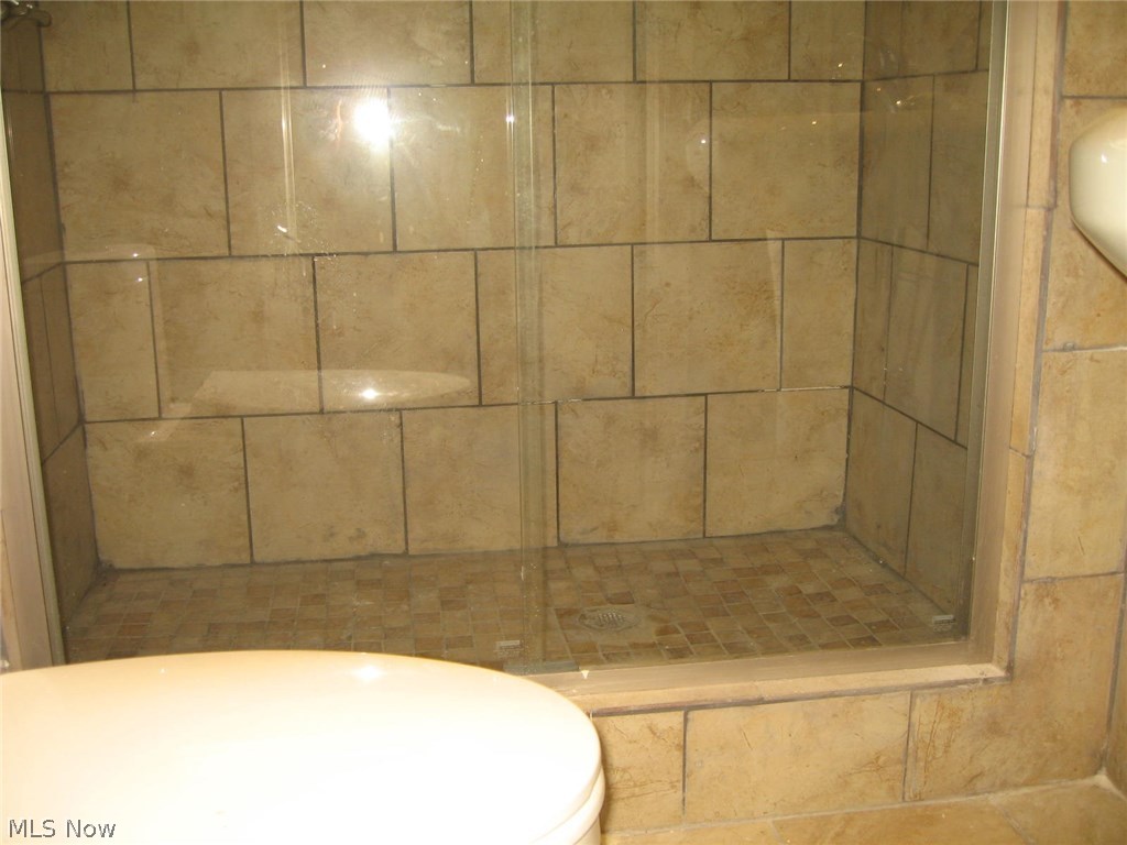 August Hands - Residential