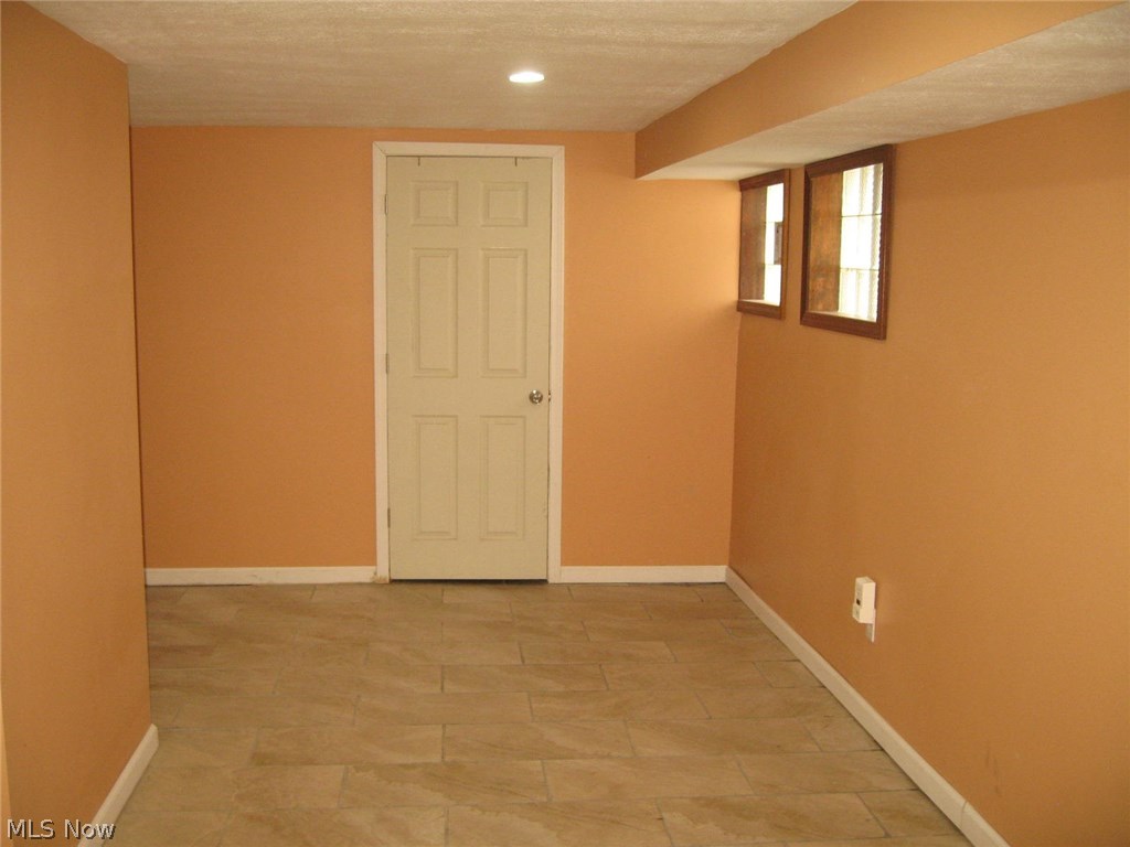 August Hands - Residential