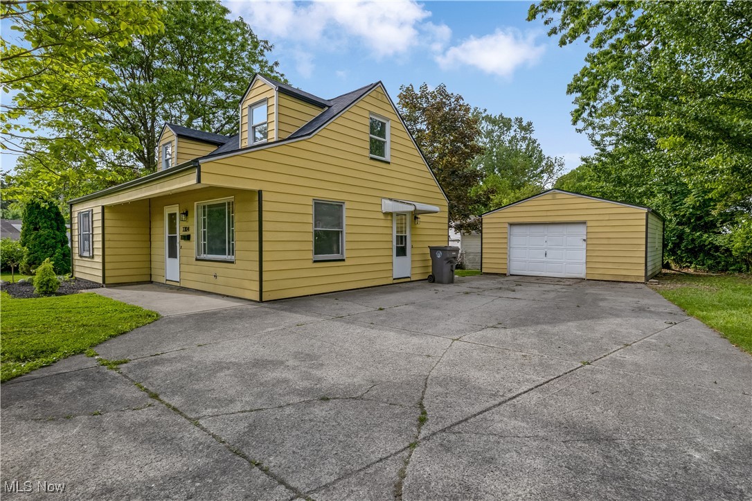 3304 Tangent Street, Youngstown, Ohio image 2