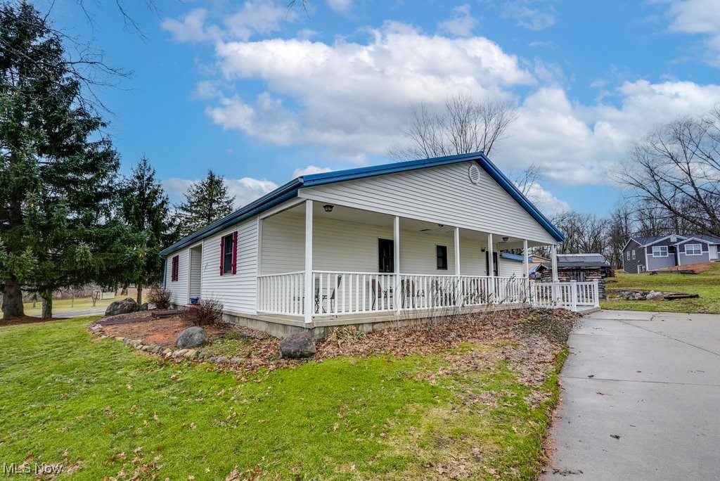 105 W Oak Street, West Salem, Ohio image 2