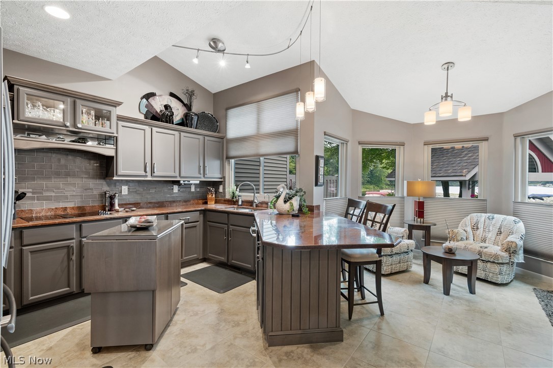 Forest Cove Condo - Residential