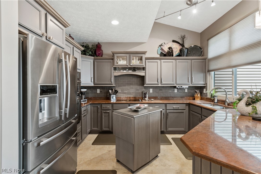 Forest Cove Condo - Residential