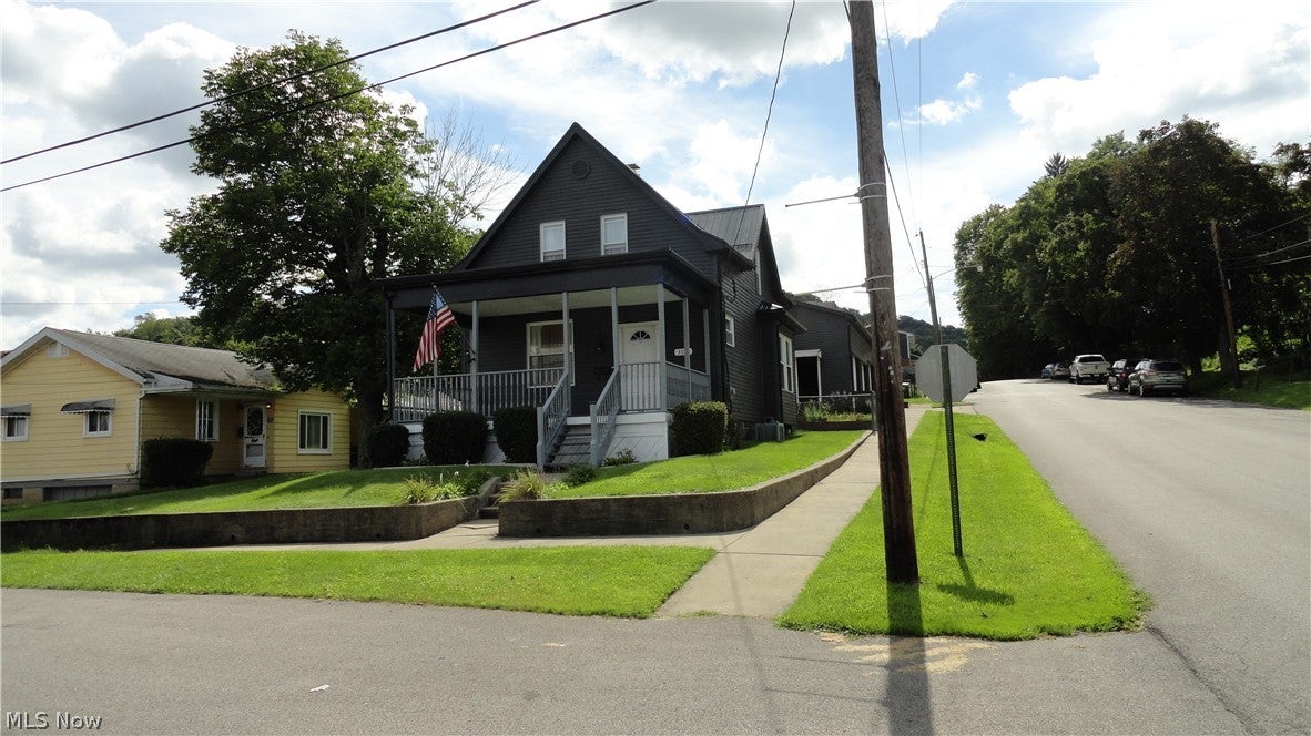 300 Louisiana Avenue