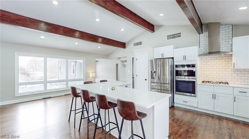 Photo of 3312 Bancroft Road, Fairlawn, OH 44333 (MLS # 5189472)