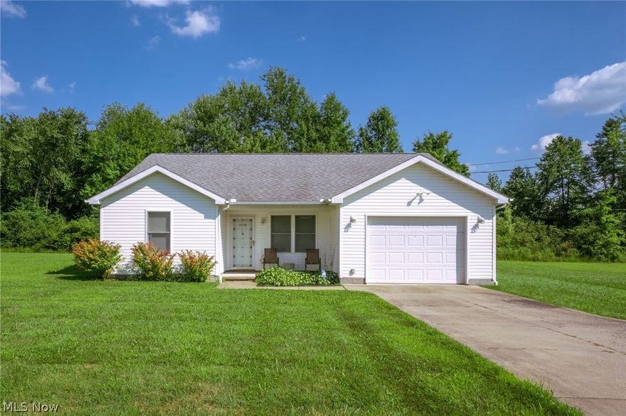 Country setting with convenience to town, ranch home, everything including laundry on 1 floor. Open floor plan, master suite, 3 bedroom, 2 full baths, sliding glass doors to patio with serene wooded view. Move right in and enjoy! Room sizes estimated.