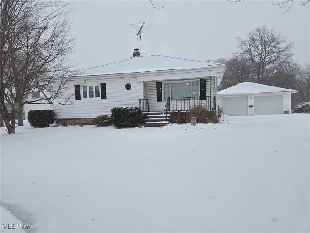 Photo of 6093 Elyria Avenue, Elyria, OH 44035 (MLS # 5177494)