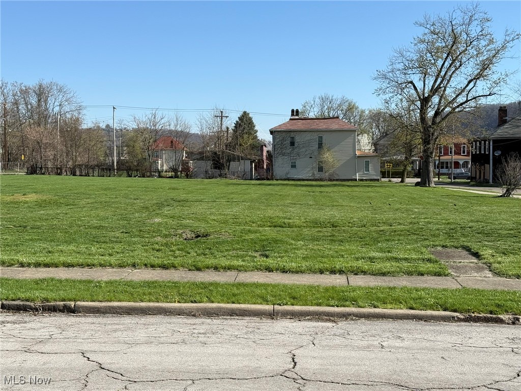 607 Dock Street, Steubenville, Ohio image 1