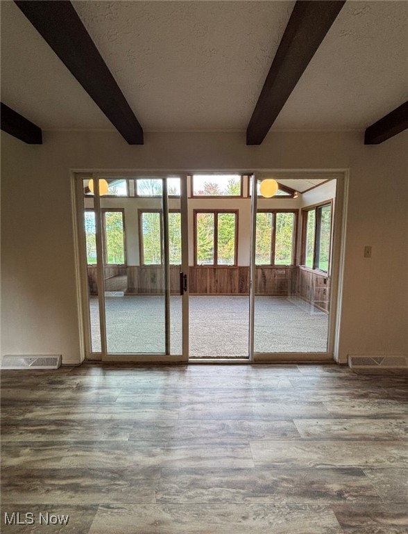 Saybrook, Ohio 44004, United States, 4 Bedrooms Bedrooms, ,4 BathroomsBathrooms,Residential,Active,215043