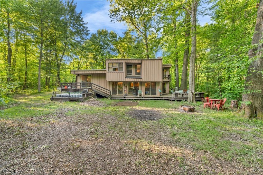 Photo of 2680 Stubbins Road, Brecksville, OH 44141 (MLS # 5214677)