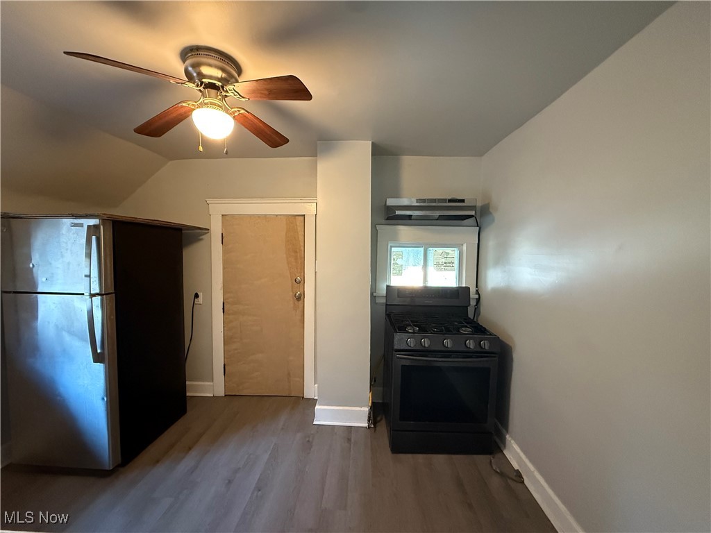 James Hoyts Add - Residential Lease