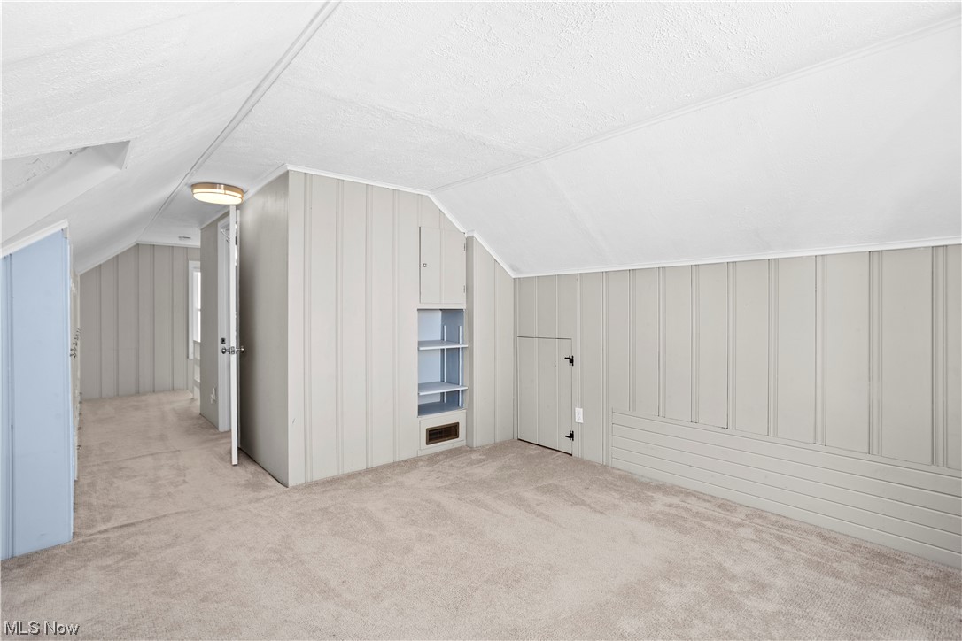 Lorain Woods - Residential