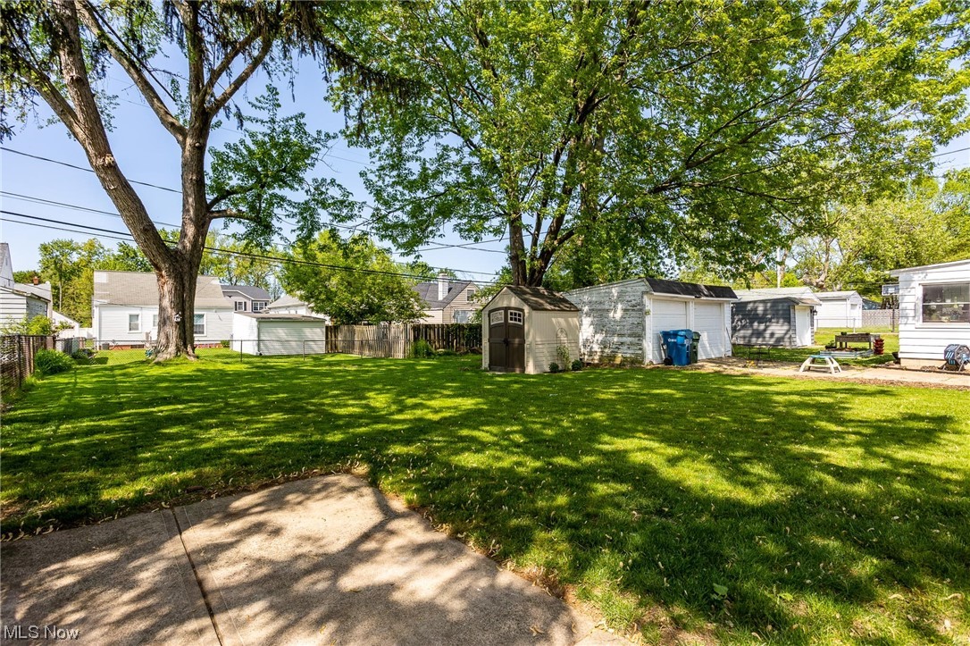 Lorain Woods - Residential