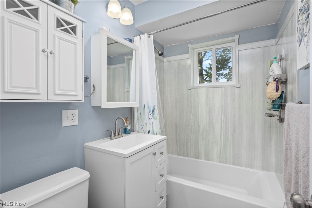 Lorain Woods - Residential