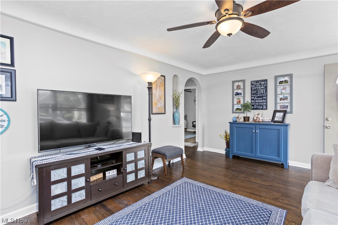 Lorain Woods - Residential