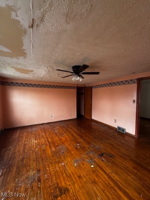12100 Oakfield Avenue, Cleveland, Ohio image 13