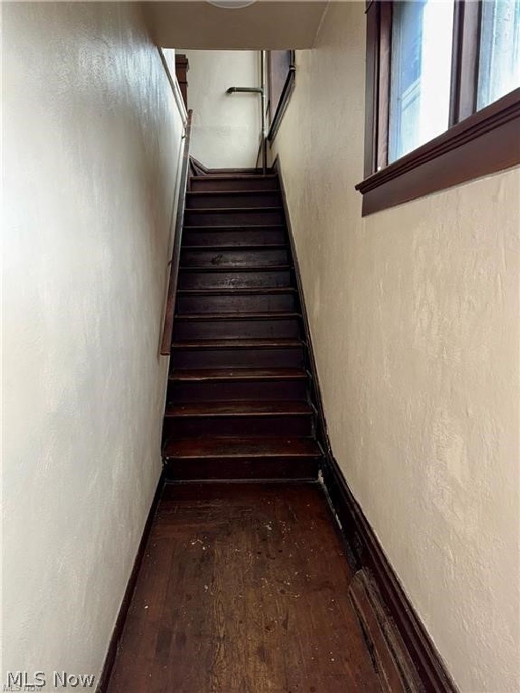 Photo of 53 S Balch Street #55 Up, Akron, OH 44302 (MLS # 5191586)