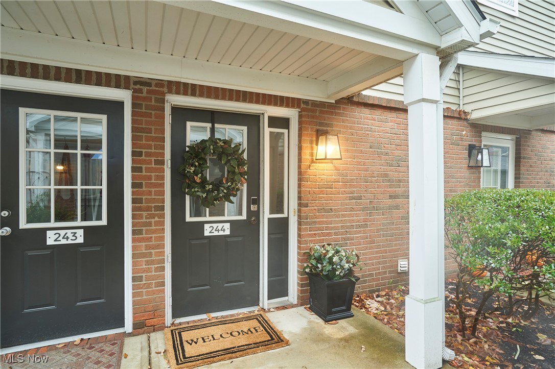 Lenox Village Condo Ph 02 - Residential