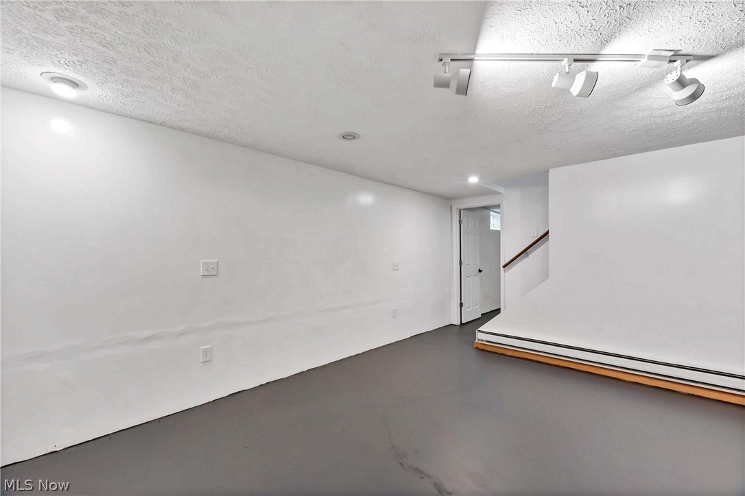 Woodhaven Beach 01 - Residential