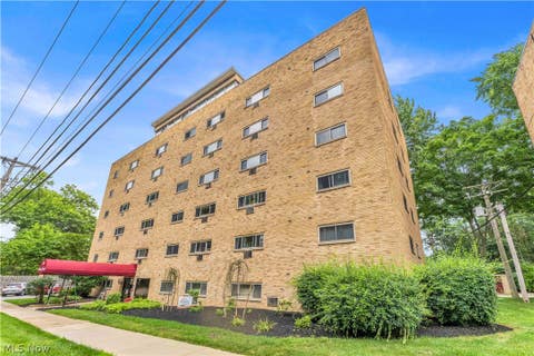 Condo For Sale - 101 S Rocky River Drive #407<br/> Berea, OH 44017