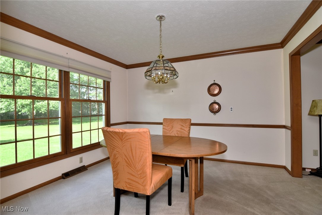 34700 Ada Drive, Solon, Ohio image 8