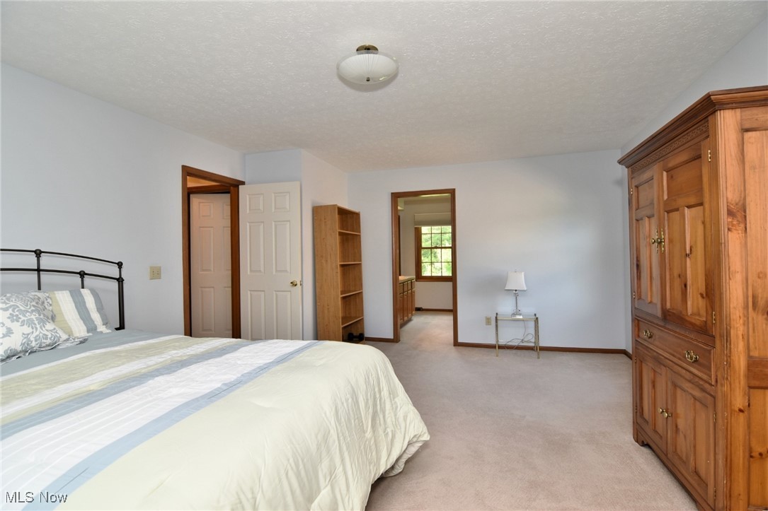34700 Ada Drive, Solon, Ohio image 18