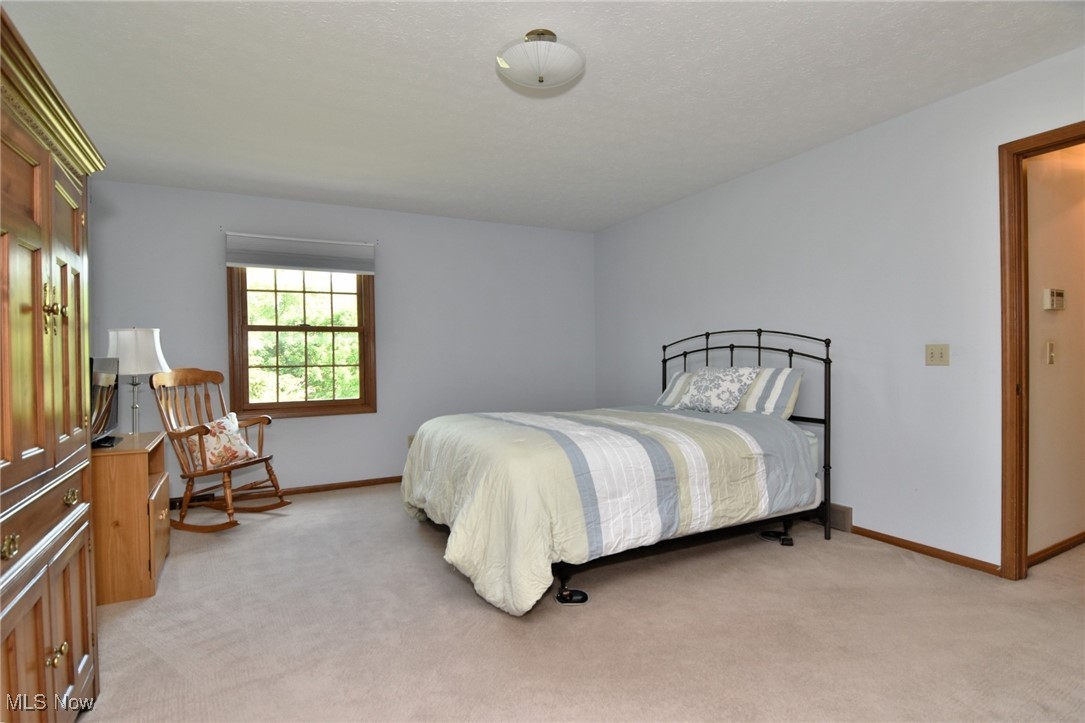 34700 Ada Drive, Solon, Ohio image 17