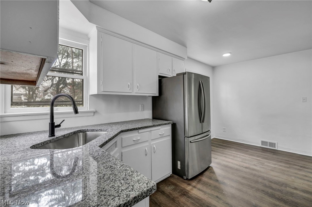 4413 Torrington Avenue