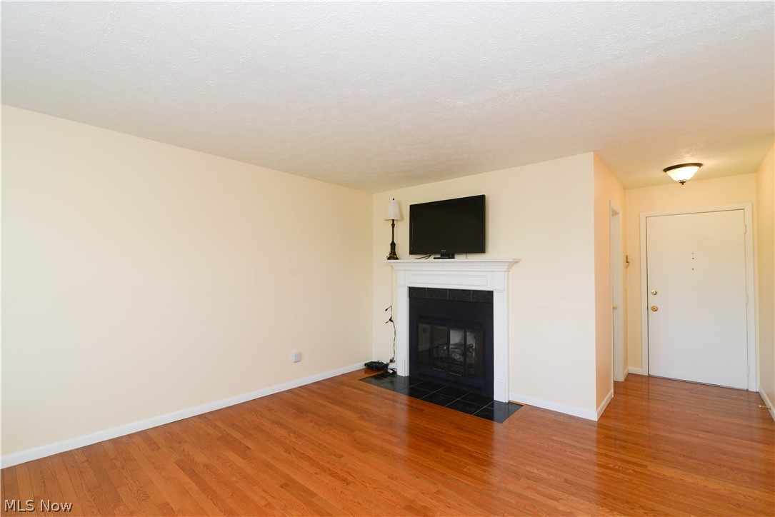 Fonderlac Villas Condo - Residential