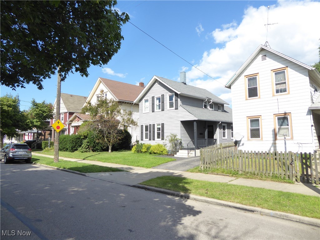 Detroit Shoreway - Land