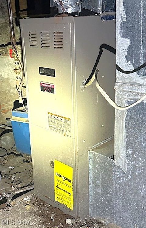 Tiny photo for 922 N Jefferson Street, Lima, OH 45801 (MLS # 5183805)