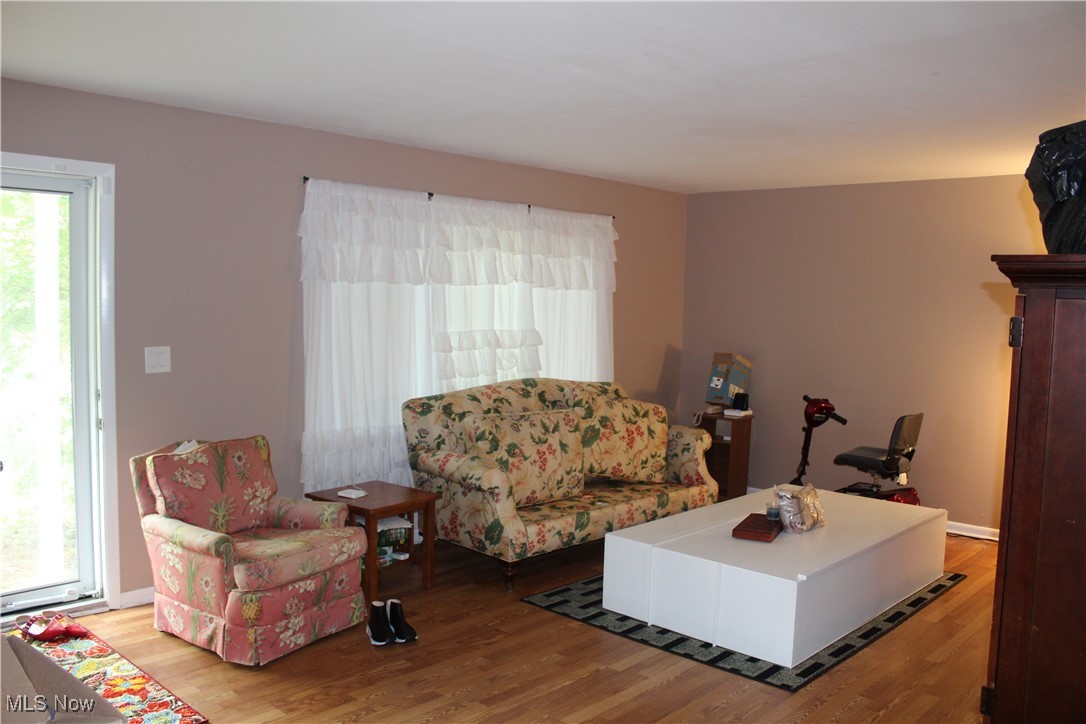 3786 Bryant Drive, Youngstown, Ohio image 3