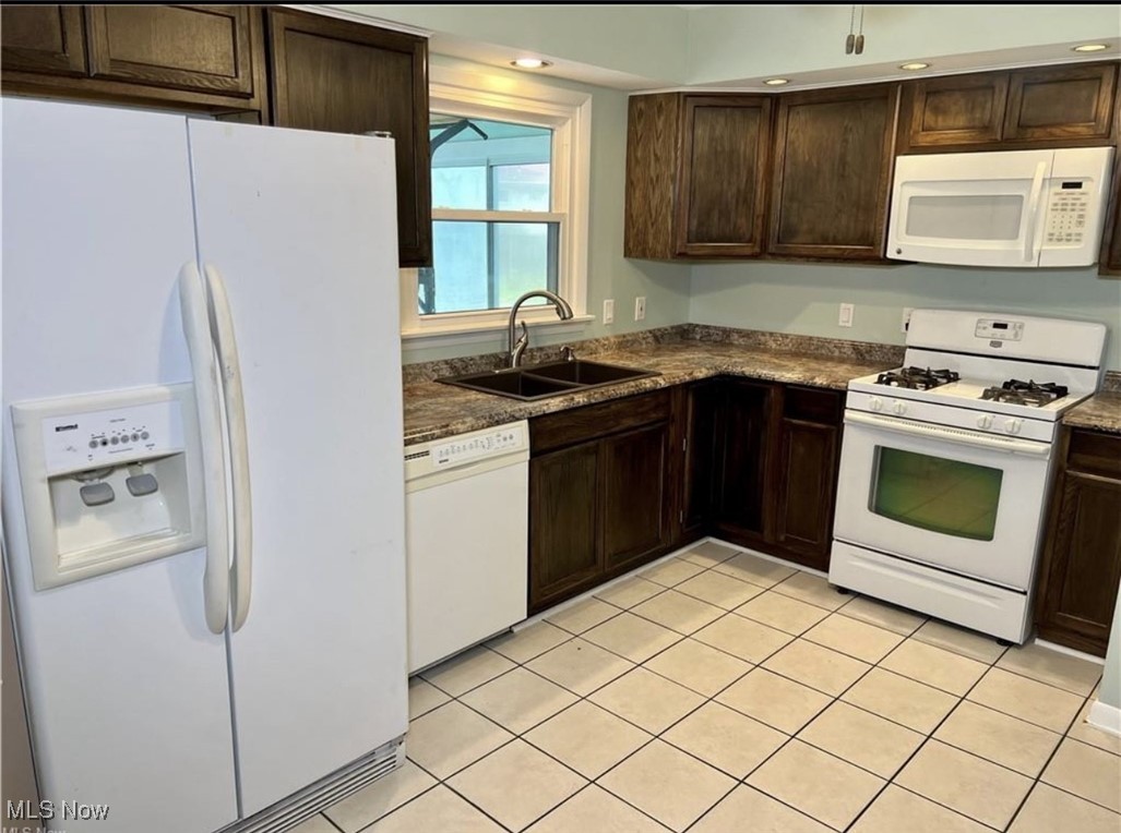 3786 Bryant Drive, Youngstown, Ohio image 7