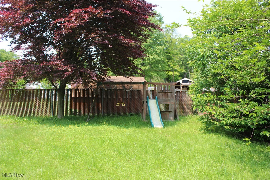 3786 Bryant Drive, Youngstown, Ohio image 25
