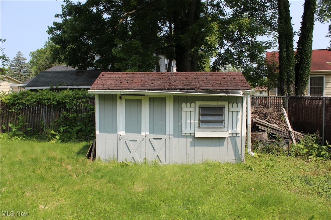 3786 Bryant Drive, Youngstown, Ohio image 27