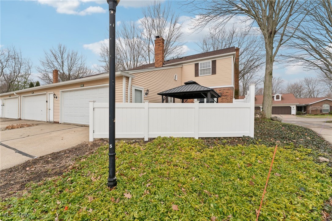 6114 Cabot Court, Mentor, Ohio image 10
