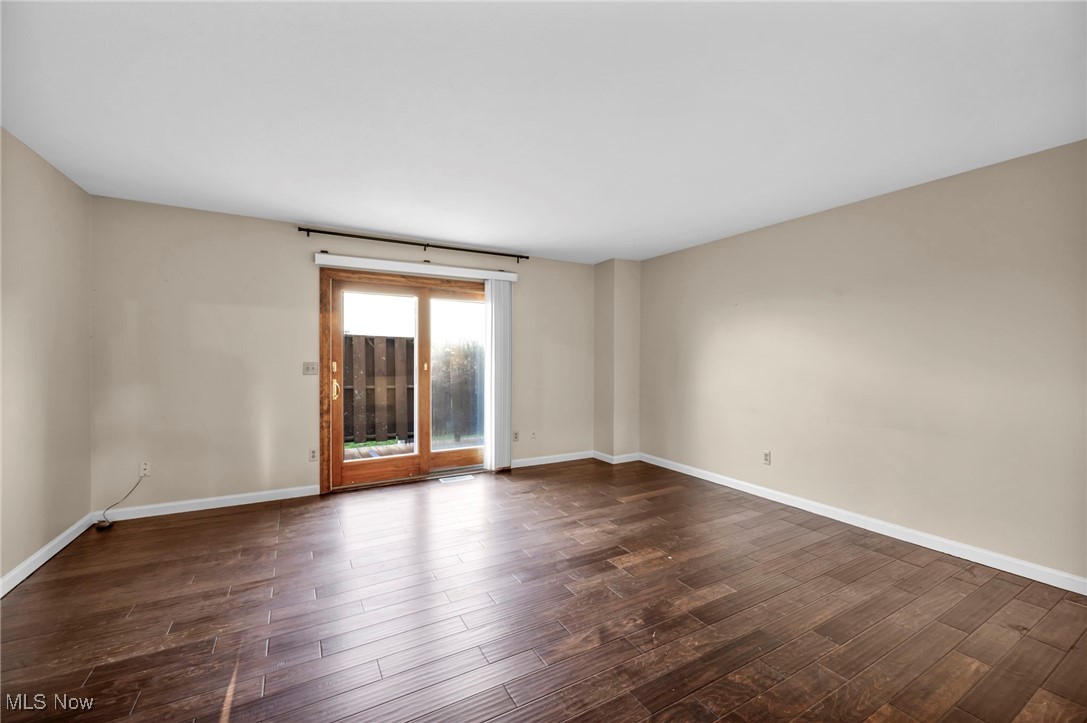 Puritas Park Twnhse Resid Develo - Residential