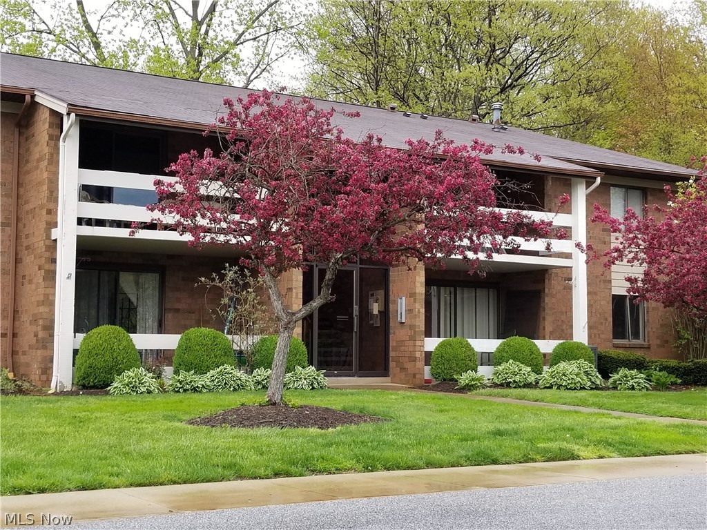 Woodridge Condo - Residential