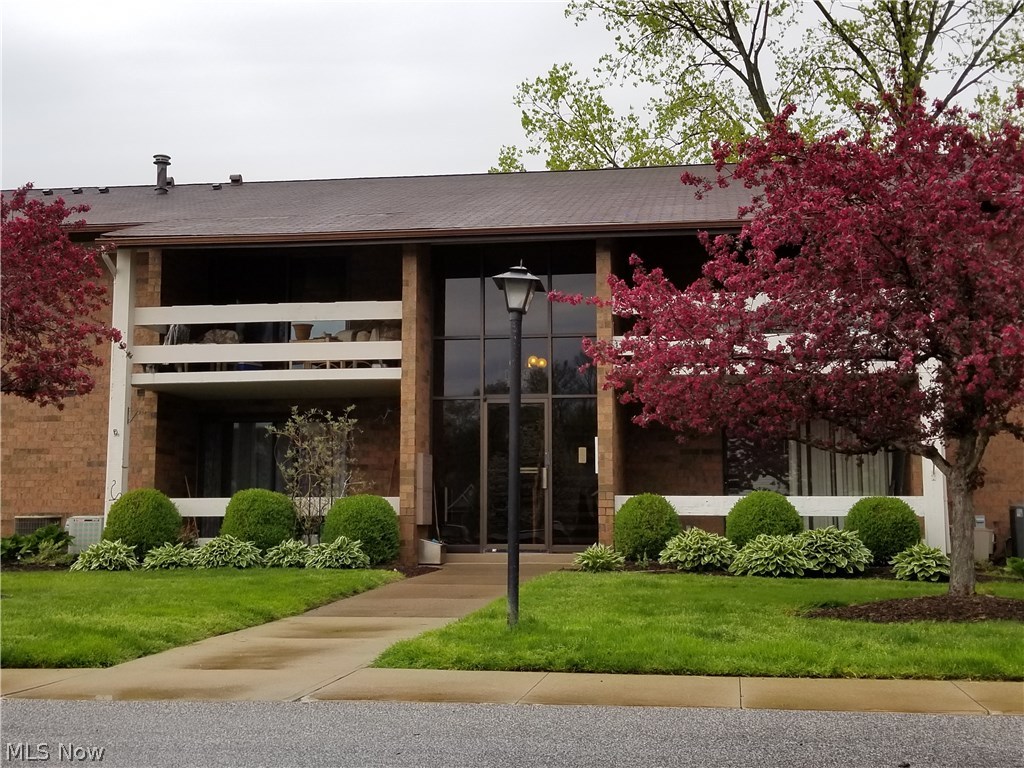 Woodridge Condo - Residential