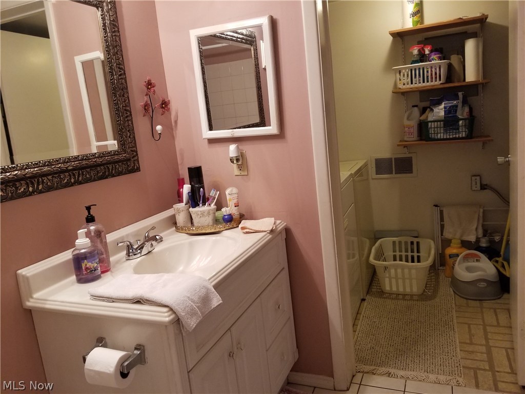 Woodridge Condo - Residential