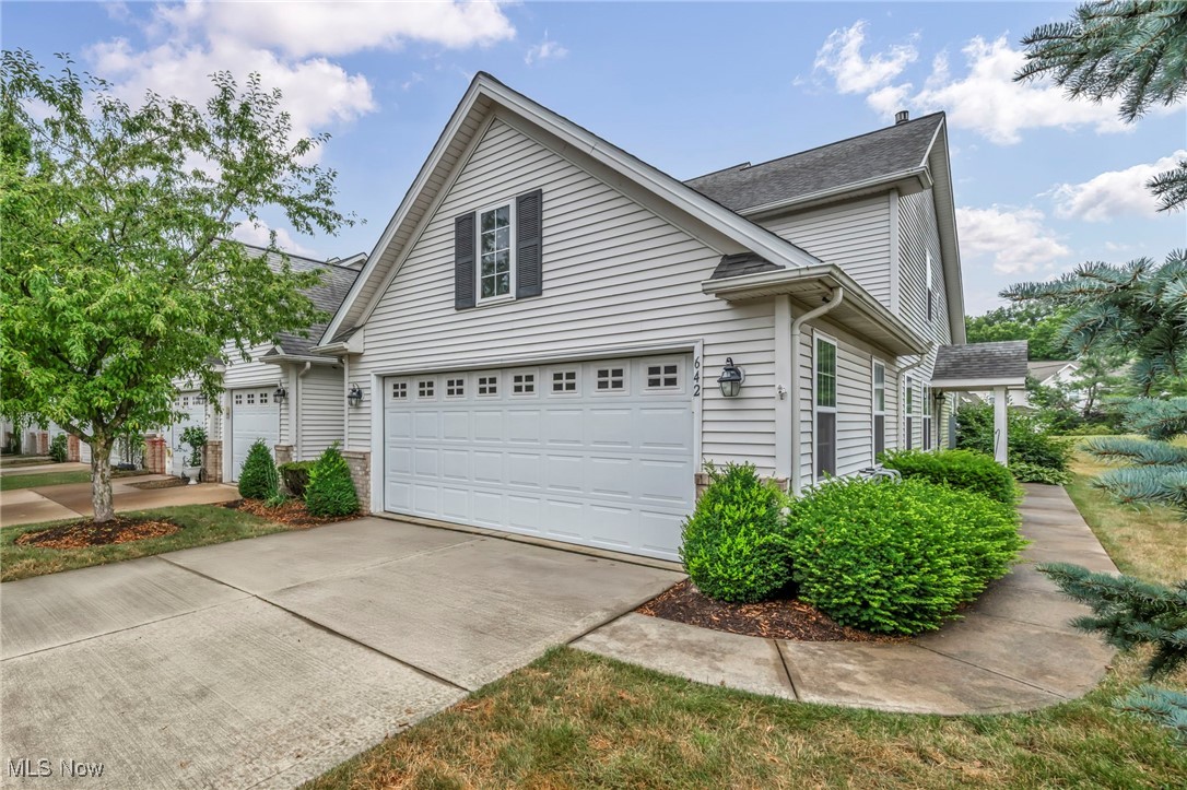 642 Linsberry Court