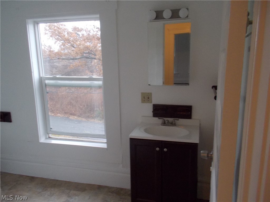 Falor - Residential Lease