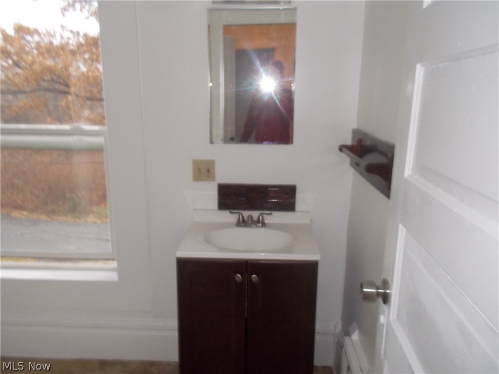 Falor - Residential Lease